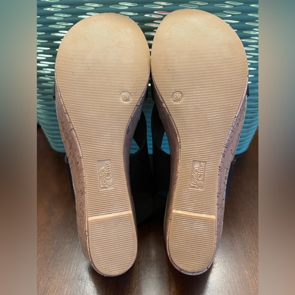 NWOT Jessica Cline Black Wedge Sandals - Picture 6 of 7